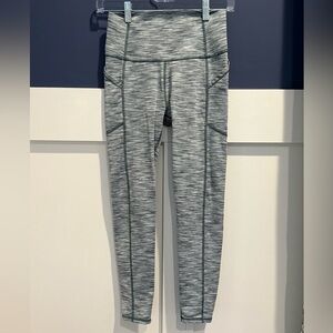All in Motion Heathered Gray / Green Patterned Leggings girls size L 10/12 EUC